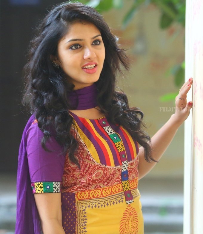 Picture Actress Gayathri Suresh Portfolio Photoshoot