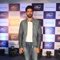 Farhan Akhtar - Farhan Akhtar and Shraddha Kapoor at the launch of Dulux new Color Range Photos | Picture 1445965