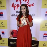 Aishwarya Dhanush - Aishwarya Rajinikanth's Standing on an Apple Box Book Launch Photos