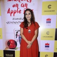 Aishwarya Dhanush - Aishwarya Rajinikanth's Standing on an Apple Box Book Launch Photos | Picture 1448973