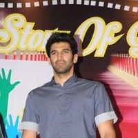 Aditya Roy Kapur - Celebs celebrate Christmas with Cancer Children Pictures | Picture 1450177