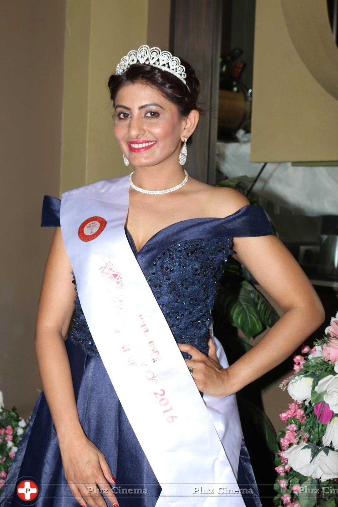 Media interaction with Haut Monde Mrs India Worldwide 2016 Poonam Shende Pics | Picture 1450159