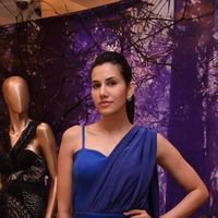 Sonnalli Seygall - PICS: Celebrities attend preview of party wear collection by Esha Amin at Azva