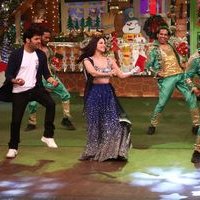 Sunny Leone on the sets of The Kapil Sharma Show Pictures | Picture 1453099