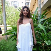 Shilpa Shetty Inaugrates Makeup Artist Ajay Shelar's Training Academy Images | Picture 1491532