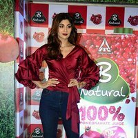 Shilpa Shetty launches B Natural Beverages Images