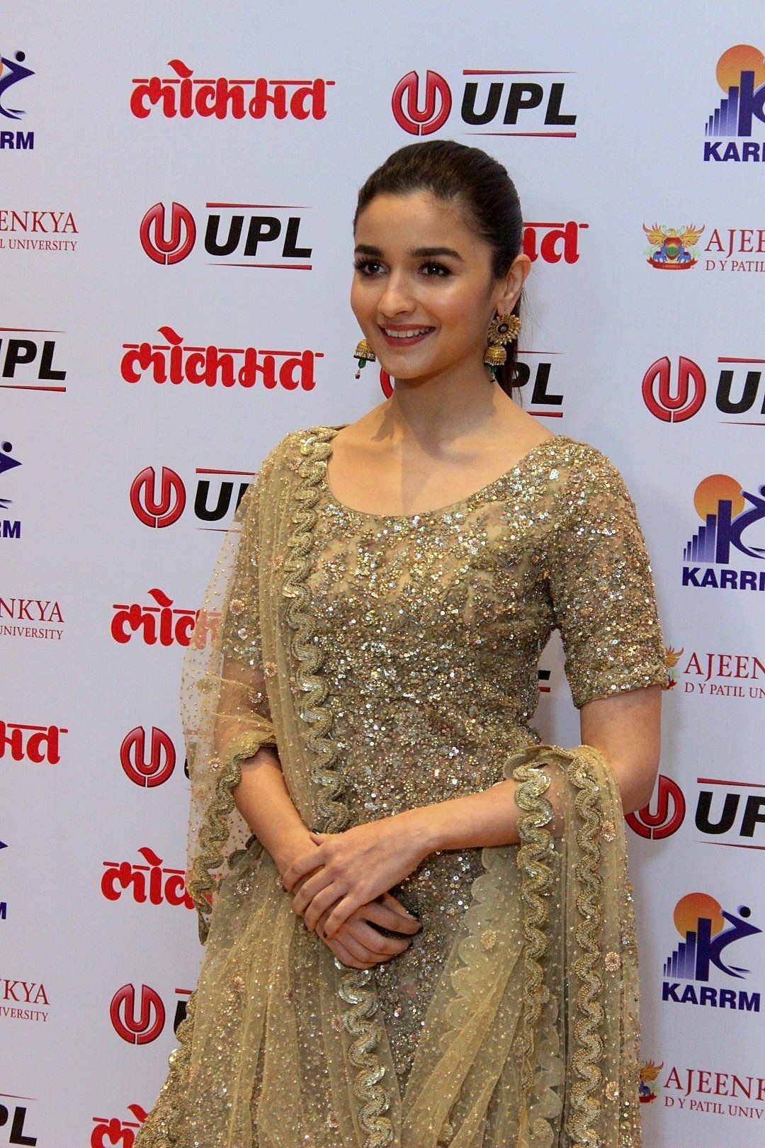 Alia Bhatt At The Red Carpet Of 4th Edition Lokmat Maharashtrian Awards 2017 Images | Picture 1492770