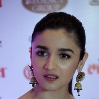 Alia Bhatt At The Red Carpet Of 4th Edition Lokmat Maharashtrian Awards 2017 Images | Picture 1492773