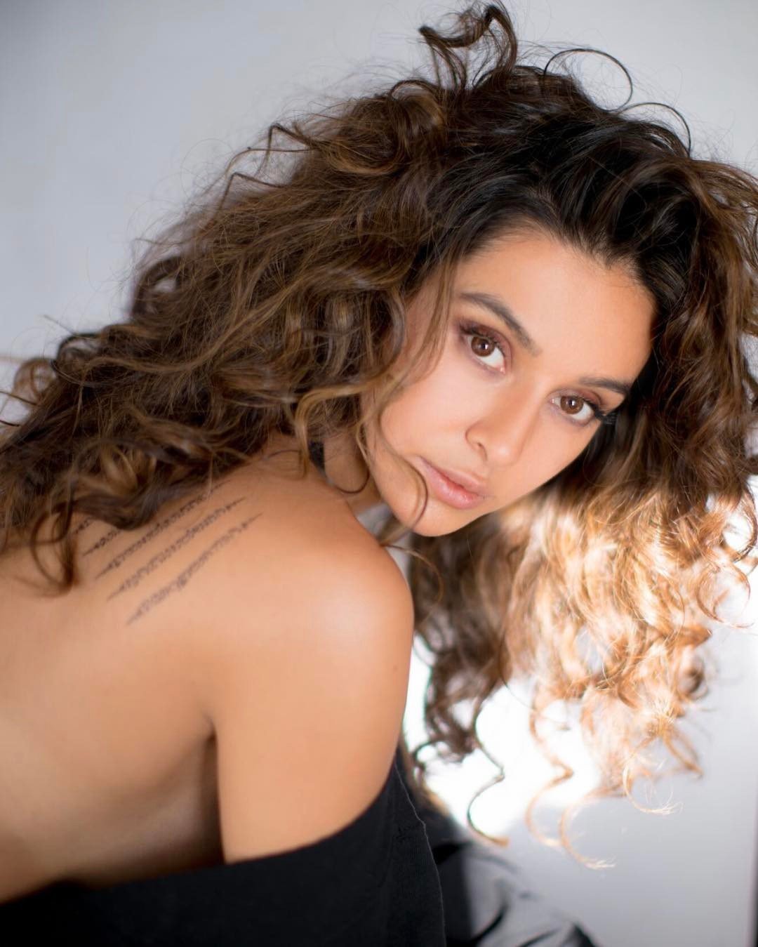 Shibani Dandekar Hot Pics | Picture 1495635