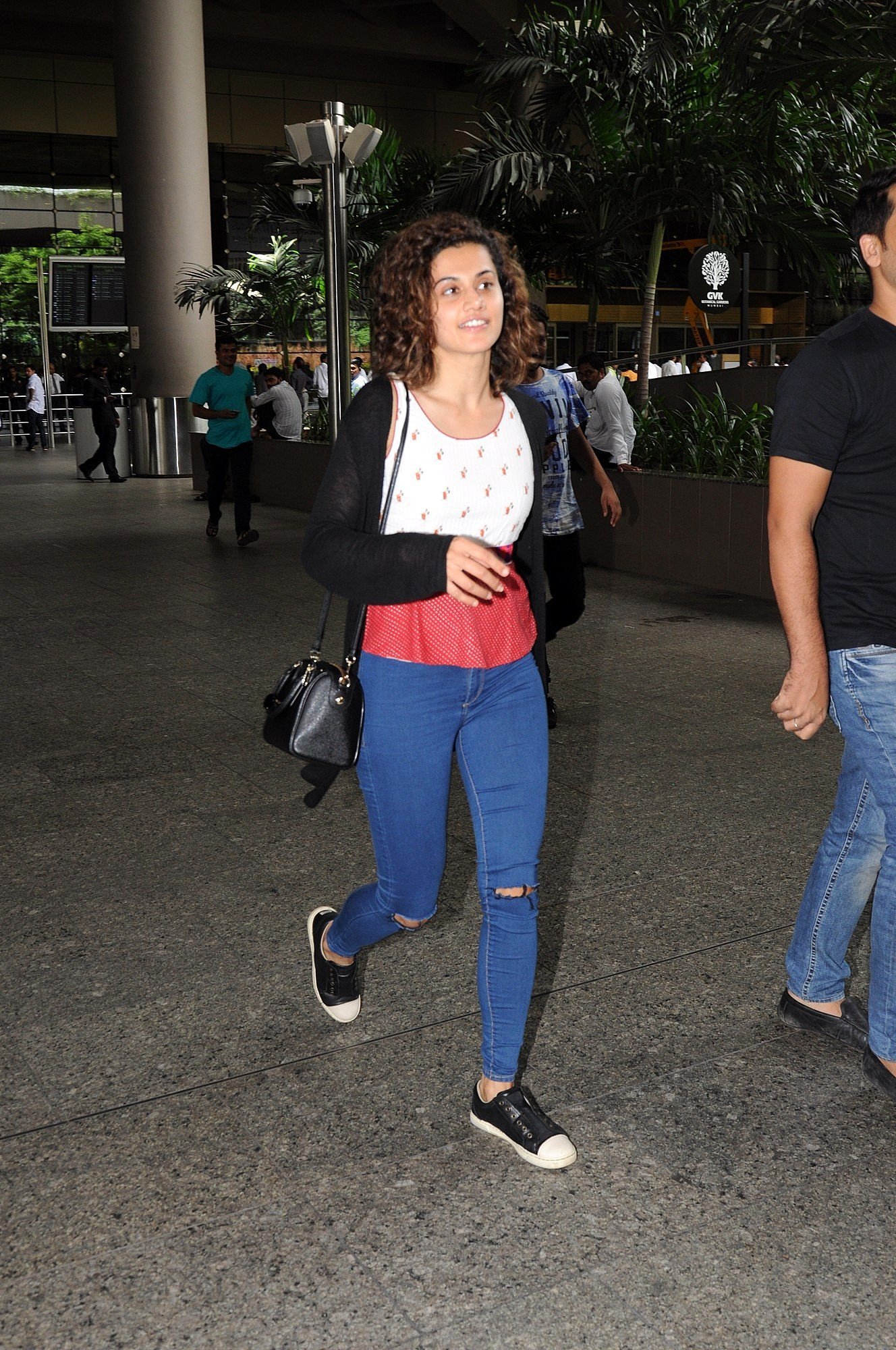 Taapsee Pannu - Celebrities Spotted at Airport | Picture 1520812