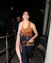 Jacqueline Fernandez - In Pics: The Red Carpet Of Special Screening Of Movie 'A Gentleman'