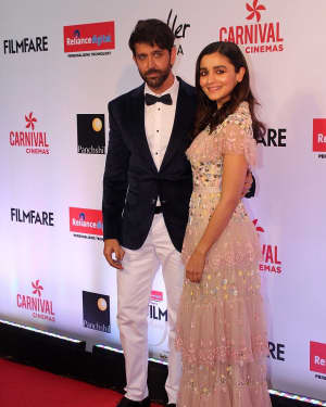 Photos: Celebs at Red Carpet Of Filmfare Glamour & Style Awards 2017 | Picture 1548190