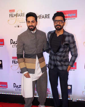 Photos: Celebs at Red Carpet Of Filmfare Glamour & Style Awards 2017 | Picture 1548145