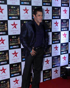 Salman Khan - Photos: Celebs at Red Carpet Of Star Screen Awards | Picture 1548860
