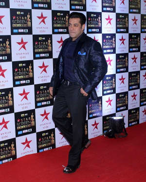 Salman Khan - Photos: Celebs at Red Carpet Of Star Screen Awards | Picture 1548858