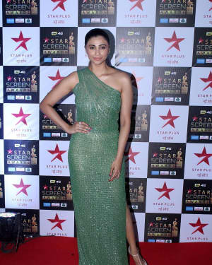 Daisy Shah - Photos: Celebs at Red Carpet Of Star Screen Awards
