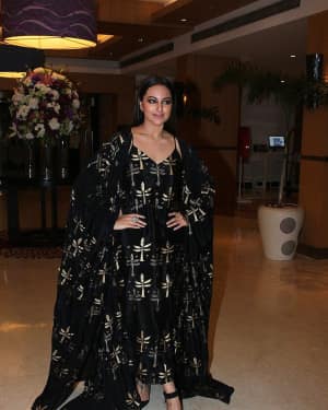 Sonakshi Sinha - Photos: The Awards Night For Its Short Film Festival Based On Women's Safety & Empowerment | Picture 1549837