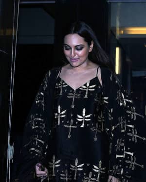 Sonakshi Sinha - Photos: The Awards Night For Its Short Film Festival Based On Women's Safety & Empowerment | Picture 1549845