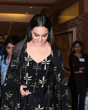 Sonakshi Sinha - Photos: The Awards Night For Its Short Film Festival Based On Women's Safety & Empowerment | Picture 1549844