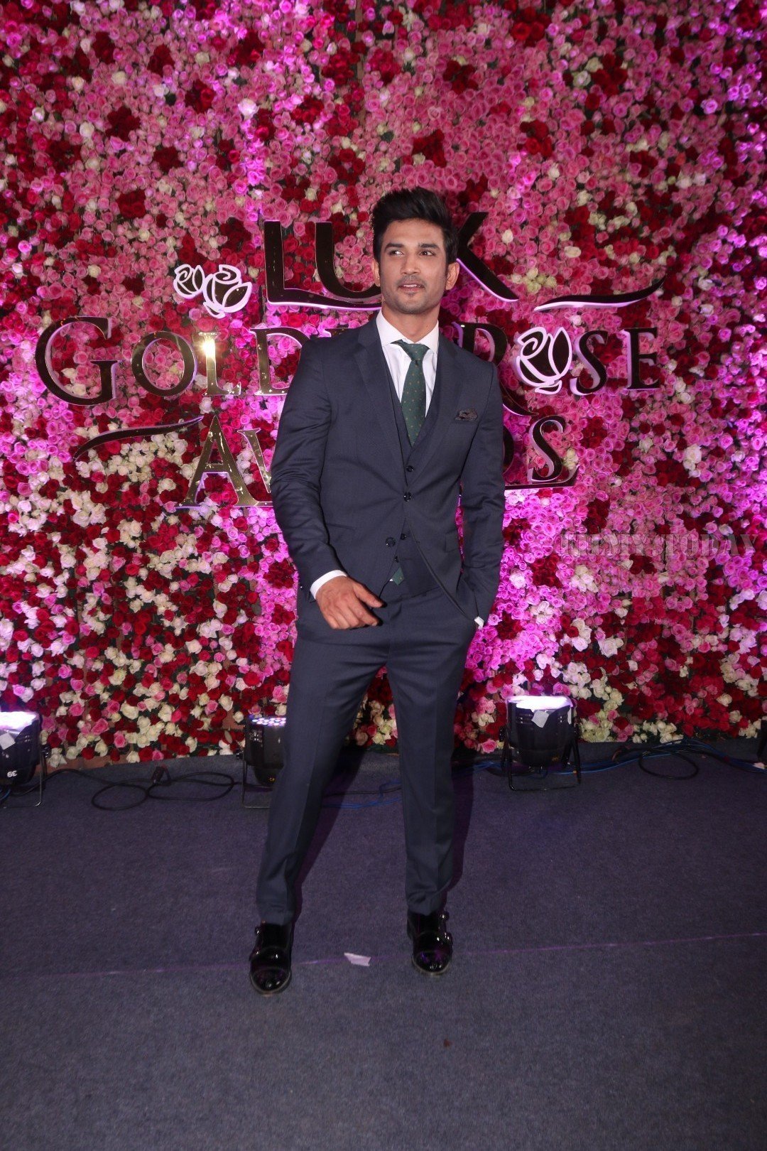 Sushant Singh Rajput - Photos: Red Carpet Of Lux Golden Rose Awards 2017 | Picture 1550301