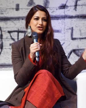 Photos: Sonali Bendre at Book Launch Of Bharat Series- Keepars Of The Kalachakra | Picture 1552189