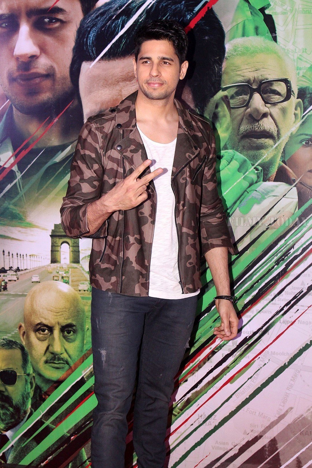 Sidharth Malhotra - Photos: Trailer Launch Of Film Aiyaary | Picture 1552616