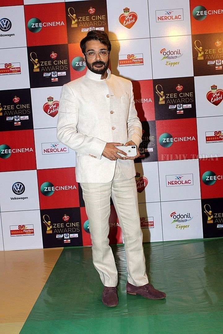 Photos: Celebs At Red Carpet Event Of Zee Cine Awards 2018 | Picture 1552694