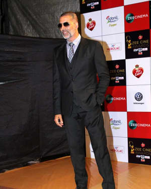 Akshay Kumar - Photos: Celebs At Red Carpet Event Of Zee Cine Awards 2018 | Picture 1552839