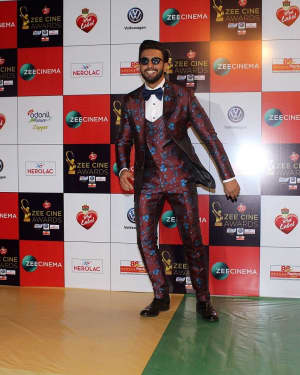 Ranveer Singh - Photos: Celebs At Red Carpet Event Of Zee Cine Awards 2018
