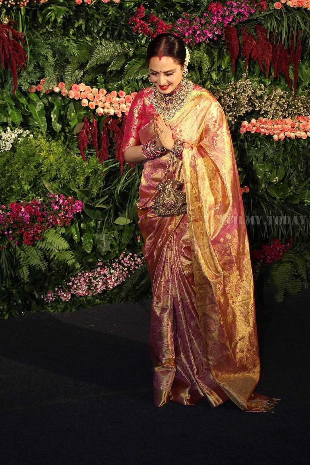 Rekha - Photos: Anushka Sharma And Virat Kohli's Wedding Celebration In Mumbai | Picture 1555150