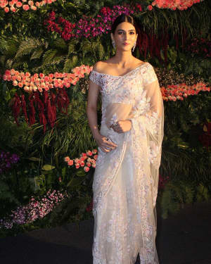 Kriti Sanon - Photos: Anushka Sharma And Virat Kohli's Wedding Celebration In Mumbai