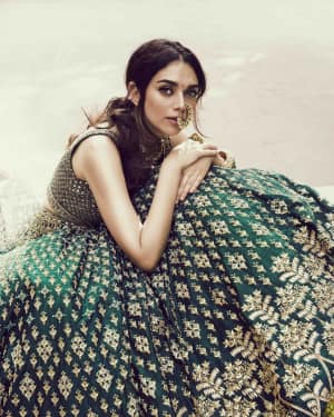 Aditi Rao Hydari for Vogue Wedding Book 2017 Photoshoot | Picture 1556618