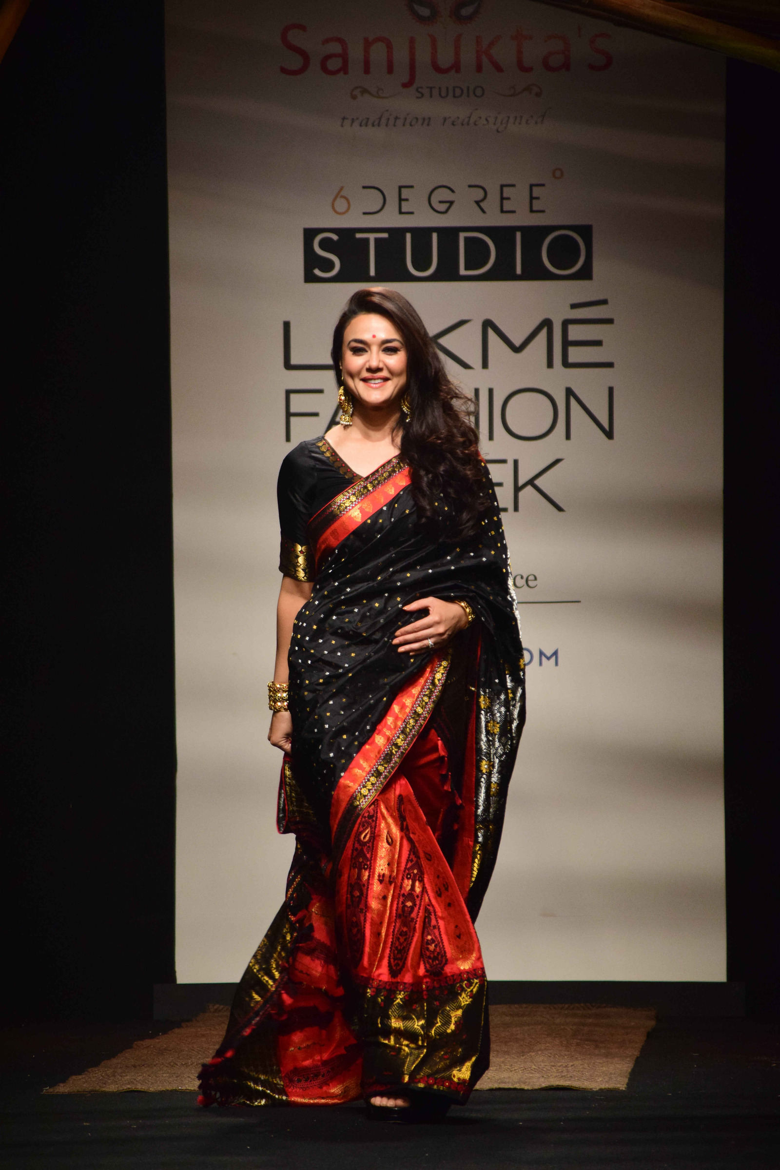 Preity Zinta - Celebs Ramp Walk at Lakme Fashion Week Summer/Resort 2017 Images | Picture 1469059