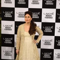 Kareena Kapoor - Lakme Fashion Week Summer Resort 2017 Grand Finale Images | Picture 1470142