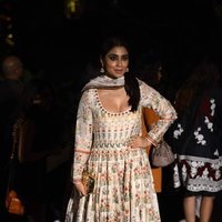 Shriya Saran - Lakme Fashion Week Summer Resort 2017 Grand Finale Images