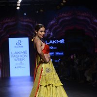 Malaika Arora Khan Ramp Walk In Lakme Fashion Week 2017 Grand Finale Photos | Picture 1470106