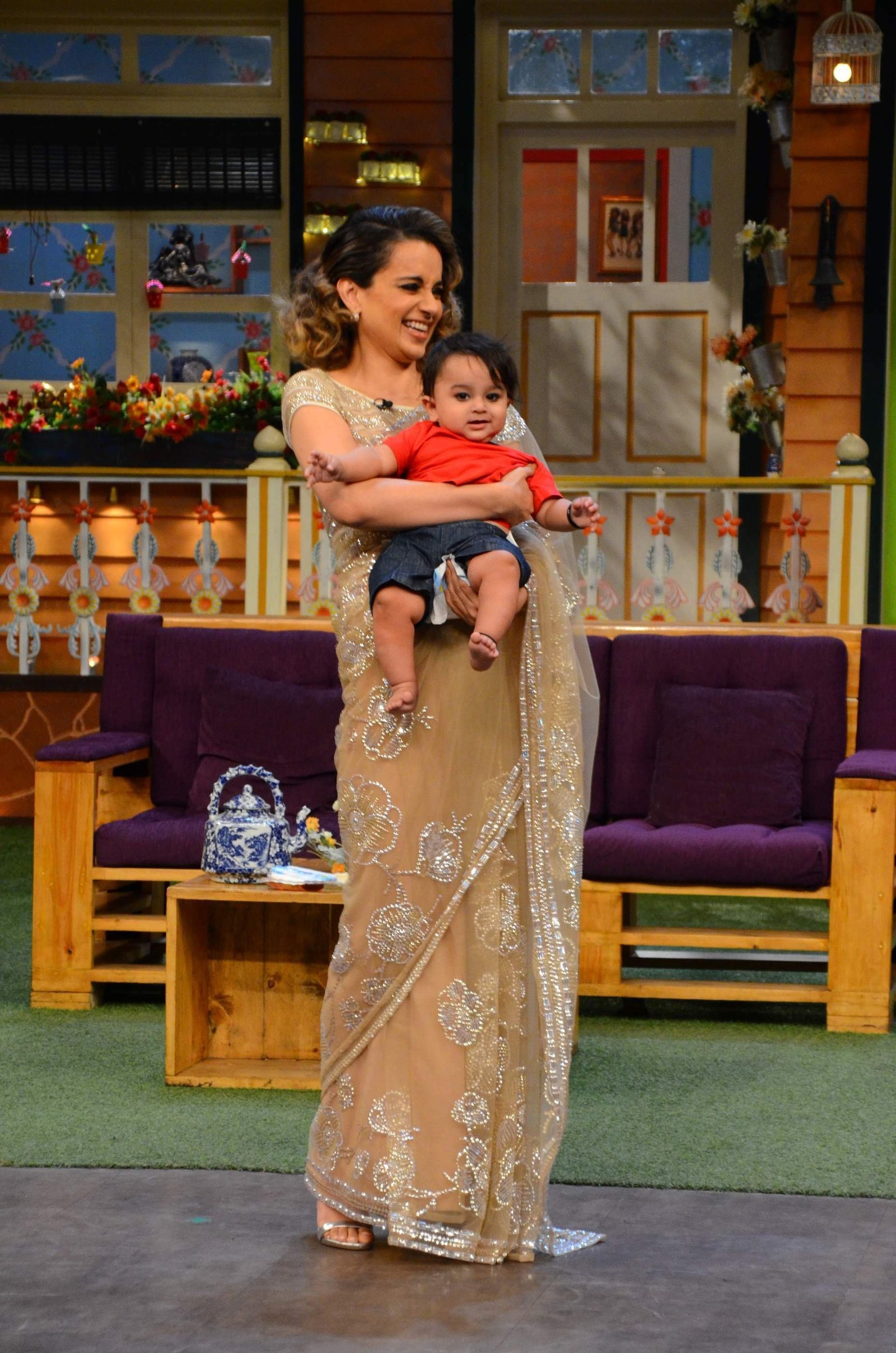 Kangana Ranaut - Promotion of film Rangoon on the sets of The Kapil Sharma Show Images | Picture 1471205