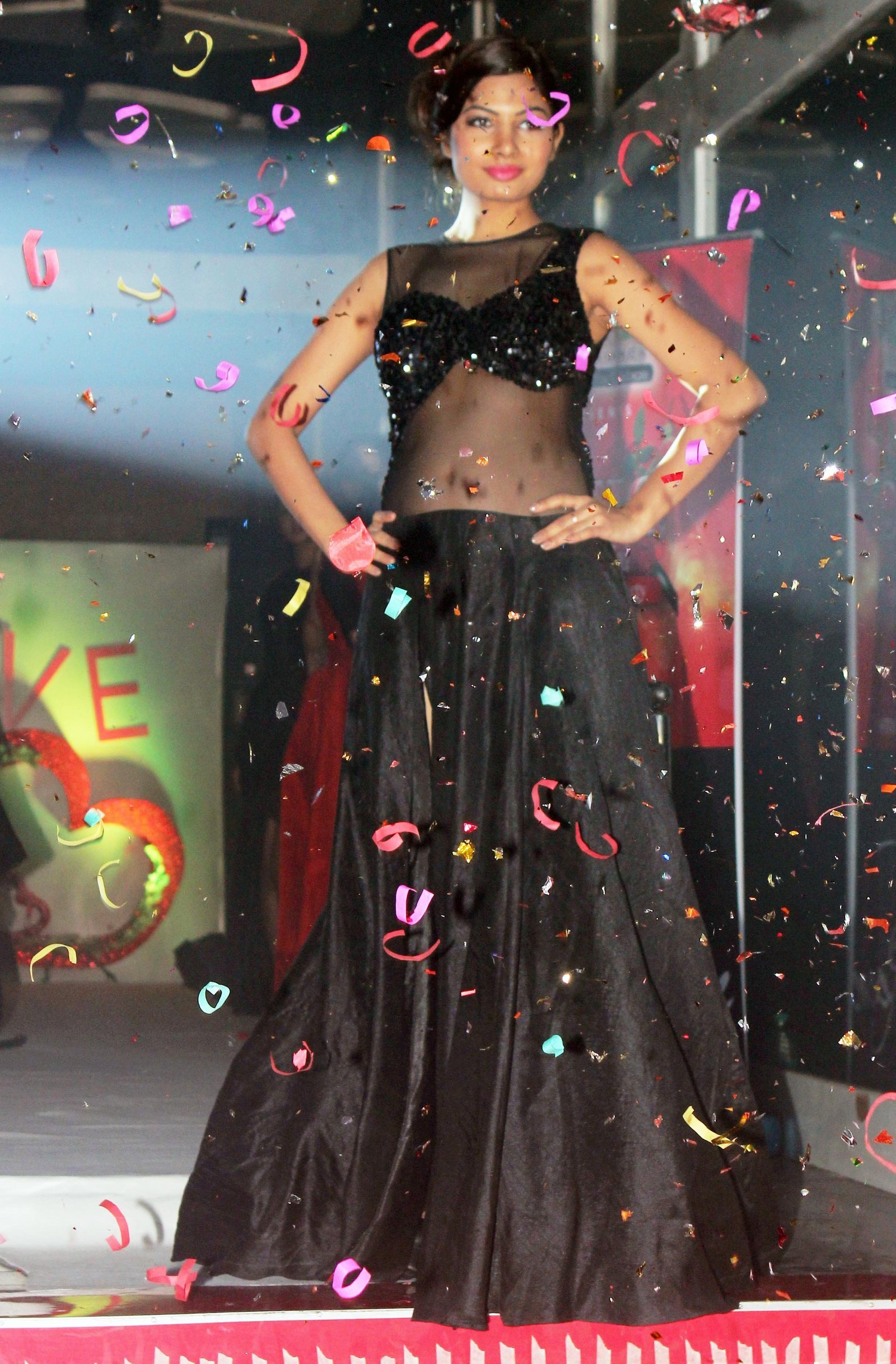 Avani Modi - Avani Modi walks the ramp for fashion designer Ashfaque Ahmed Images | Picture 1472095