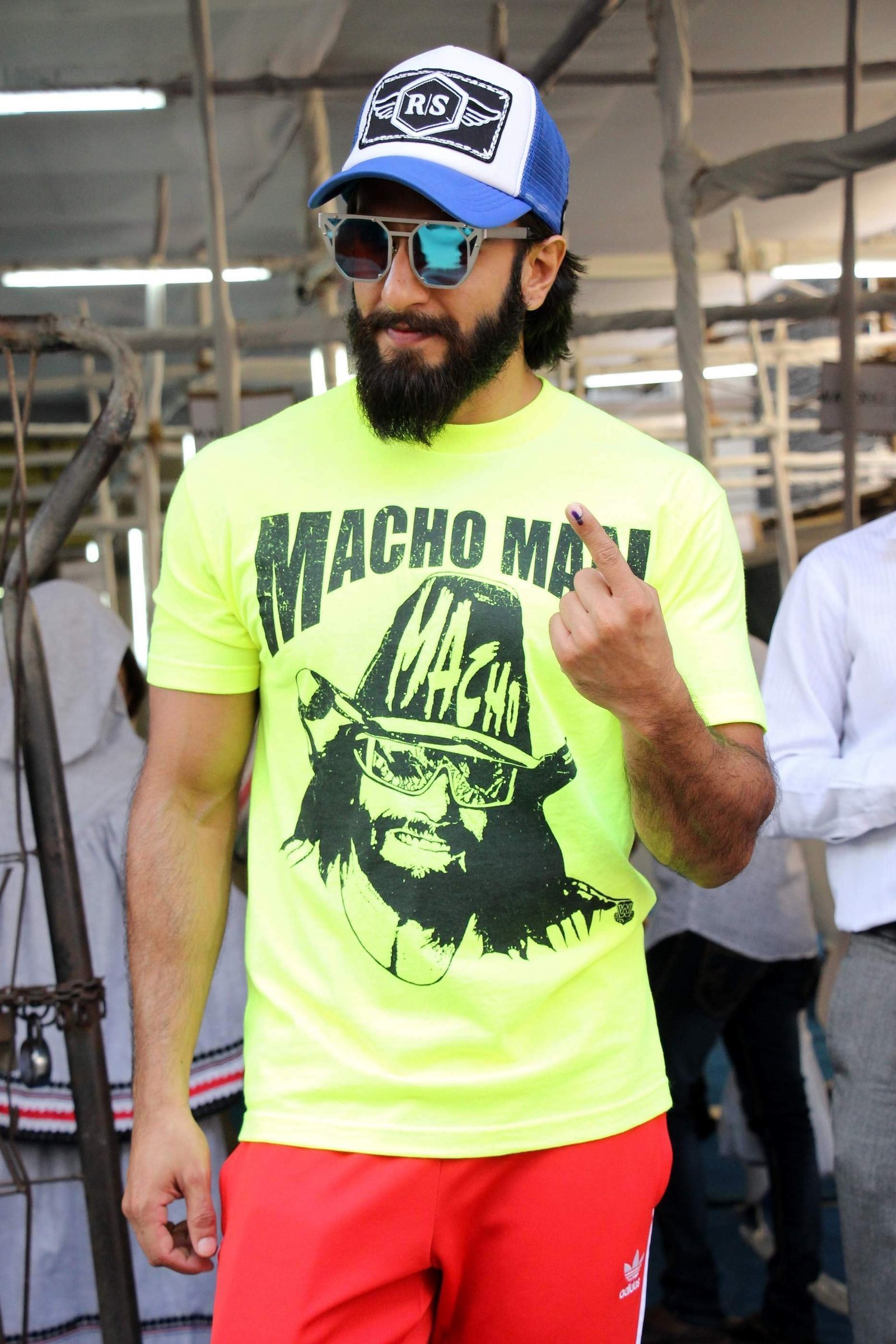 Ranveer Singh - Celebs Casting Their Votes In Bandra for BMC Elections 2017 Images | Picture 1474827