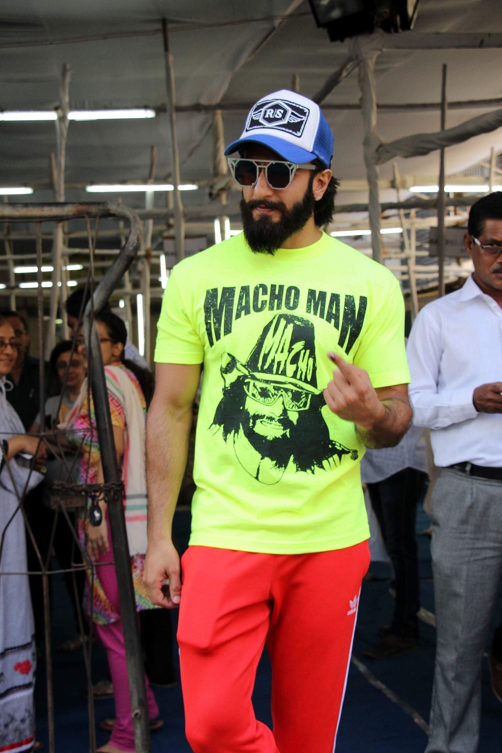 Ranveer Singh - Celebs Casting Their Votes In Bandra for BMC Elections 2017 Images | Picture 1474826