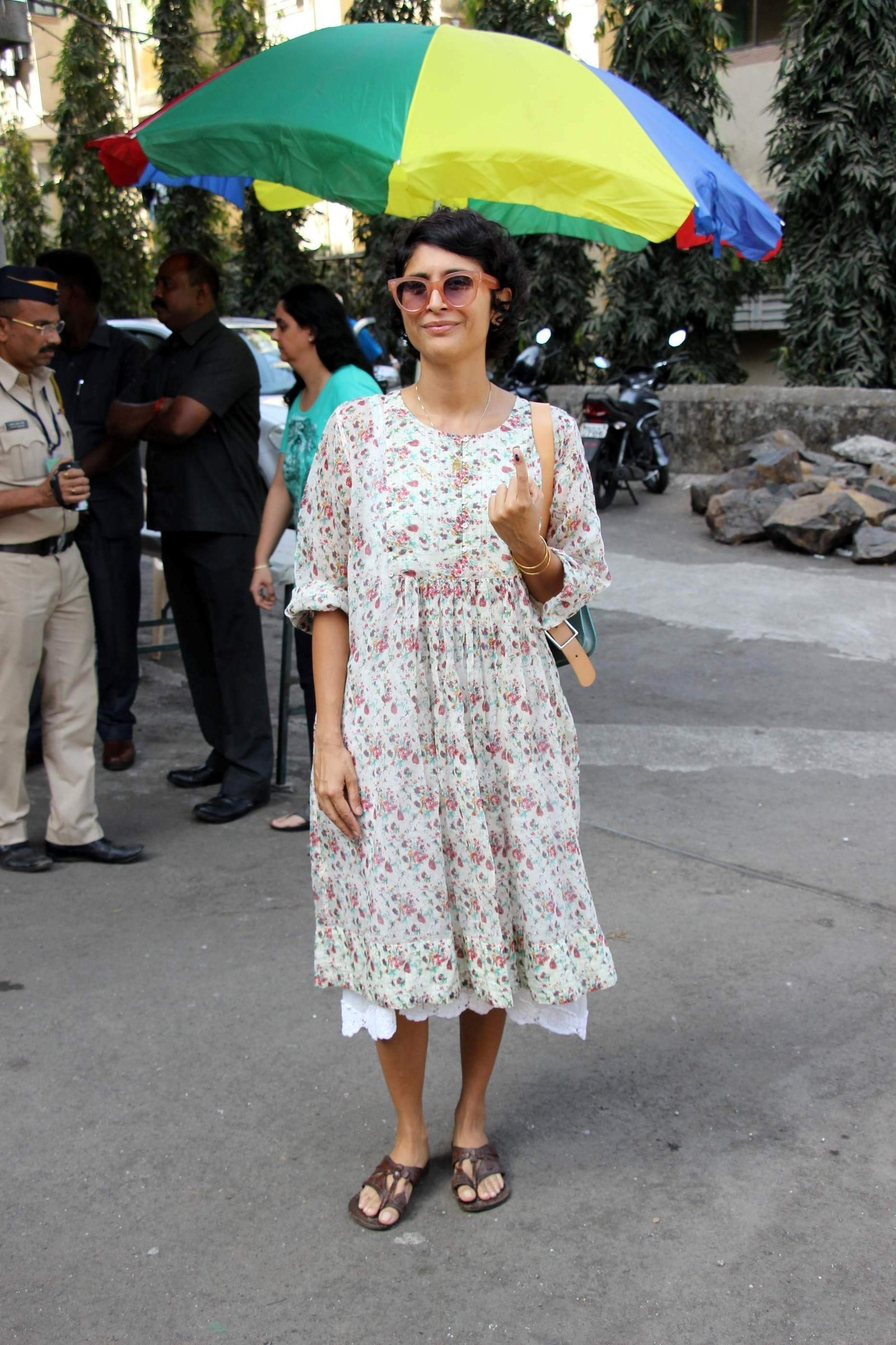 Kiran Rao - Celebs Casting Their Votes In Bandra for BMC Elections 2017 Images | Picture 1474793
