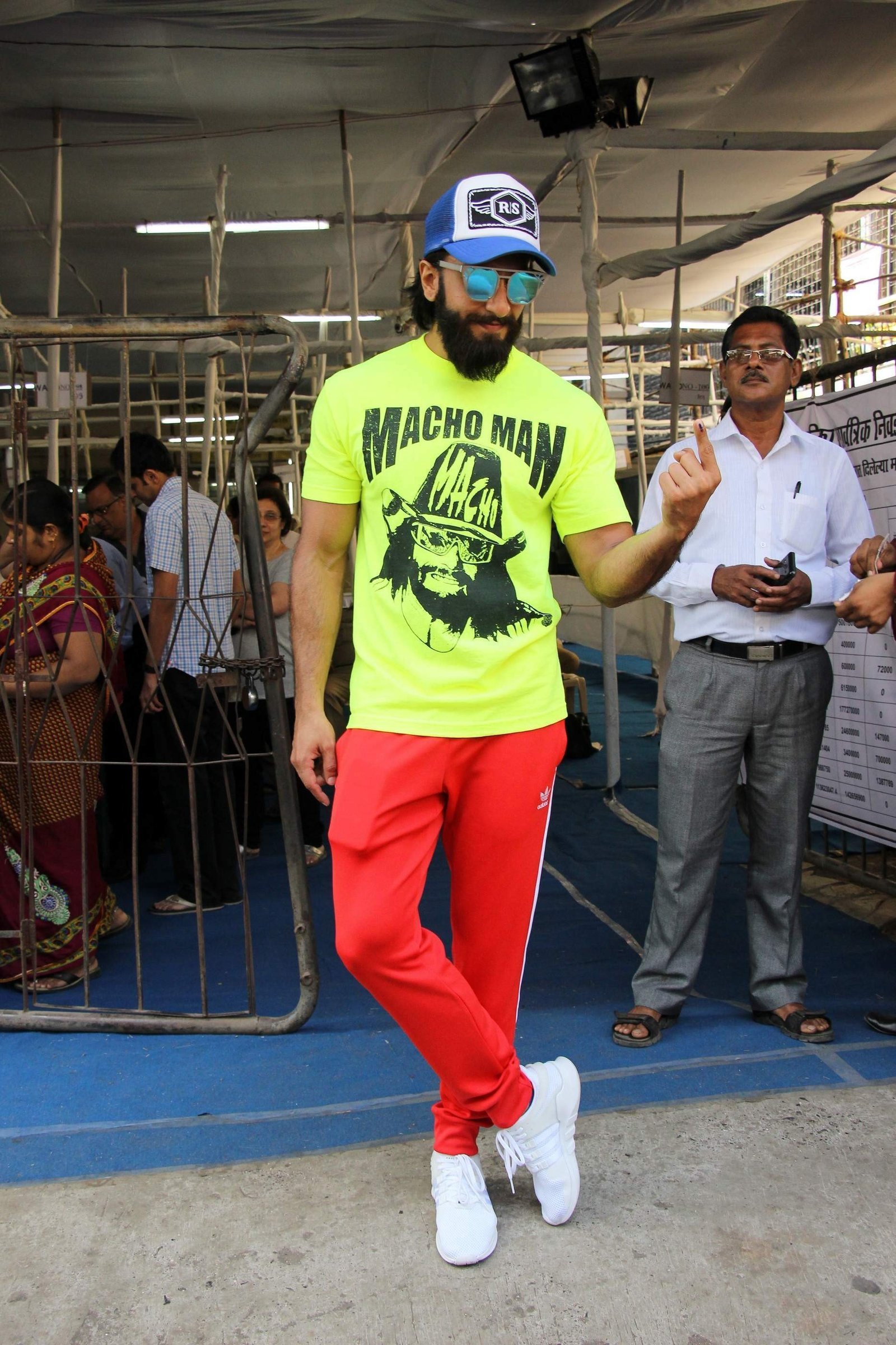 Ranveer Singh - Celebs Casting Their Votes In Bandra for BMC Elections 2017 Images | Picture 1474775