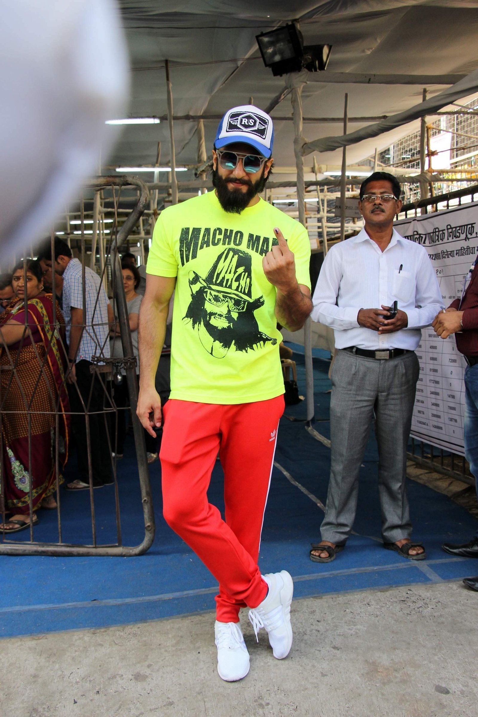 Ranveer Singh - Celebs Casting Their Votes In Bandra for BMC Elections 2017 Images | Picture 1474774