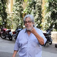 Celebs Casting Their Votes In Bandra for BMC Elections 2017 Images | Picture 1474838