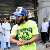 Ranveer Singh - Celebs Casting Their Votes In Bandra for BMC Elections 2017 Images | Picture 1474825
