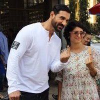 Celebs Casting Their Votes In Bandra for BMC Elections 2017 Images | Picture 1474796