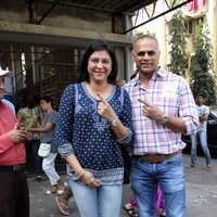 Celebs Casting Their Votes In Bandra for BMC Elections 2017 Images | Picture 1474837