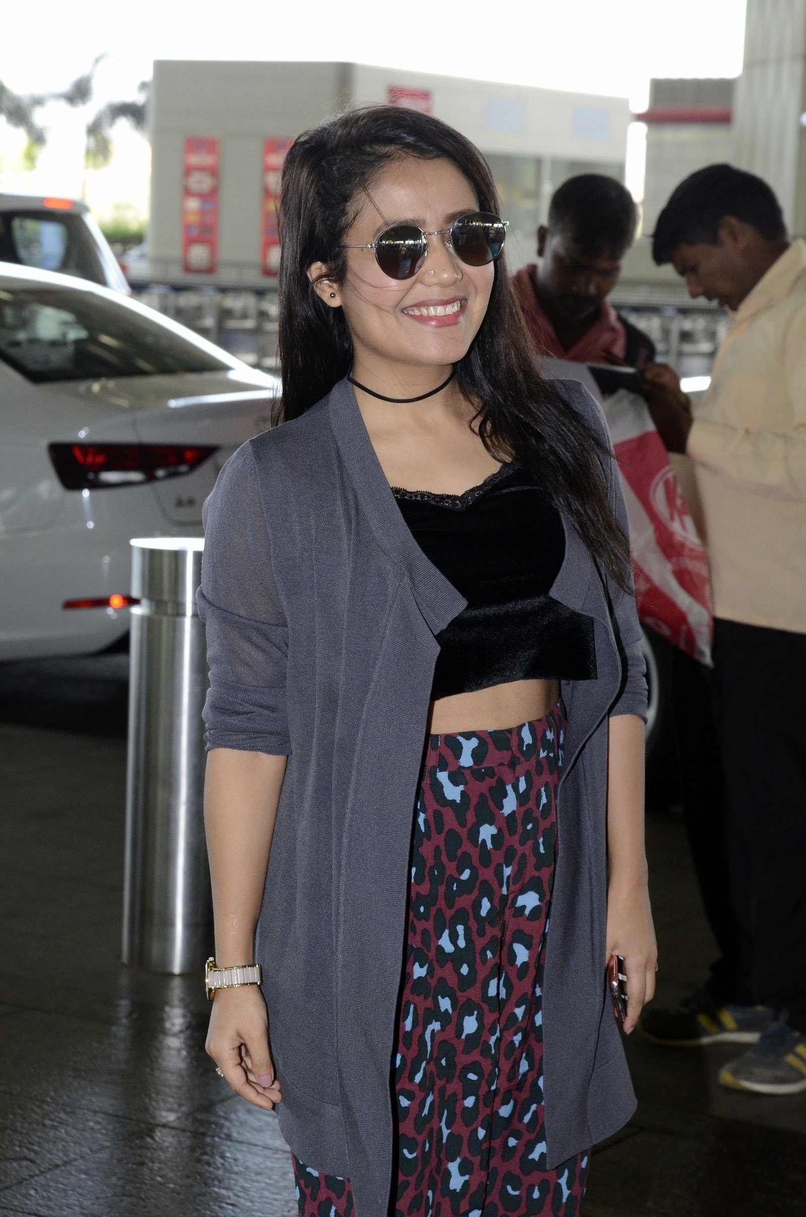 Neha Kakkar Spotted at Mumbai International Airport Andheri Images | Picture 1474992
