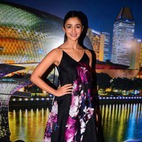Alia Bhatt - Alia, Varun Promotes Badrinath Ki Dulhania At Singapore Tourism Event Pics | Picture 1476690