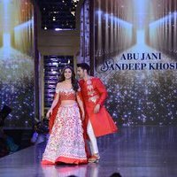 Celebs Walk Ramp For A Star-Studded Fashion Show In Aid of Cancer Patients Aid Association (CPAA) Images | Picture 1477032